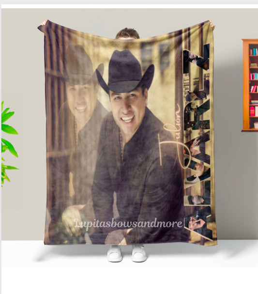 Julion Álvarez (blanket)