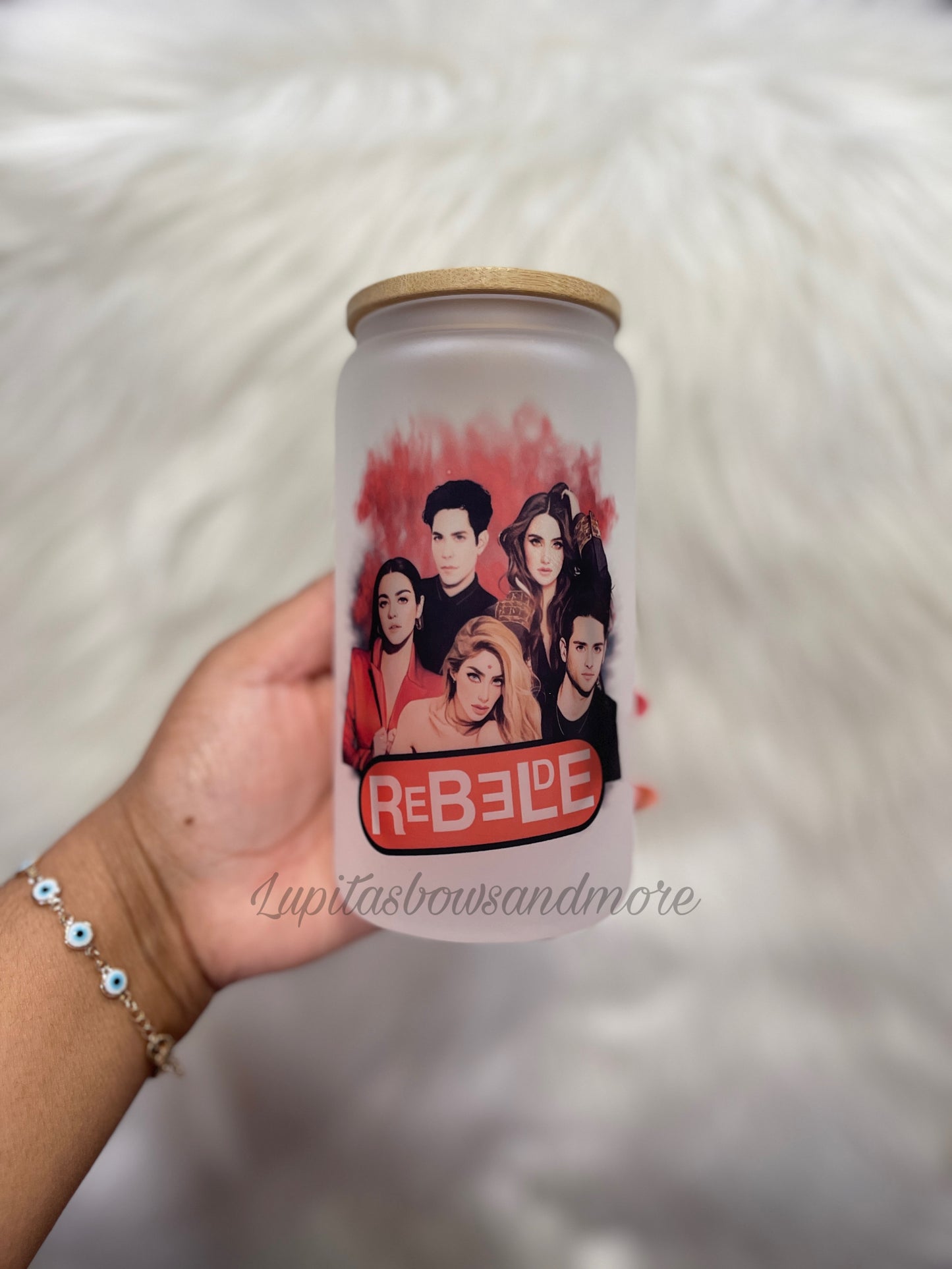 Rebelde (glass)