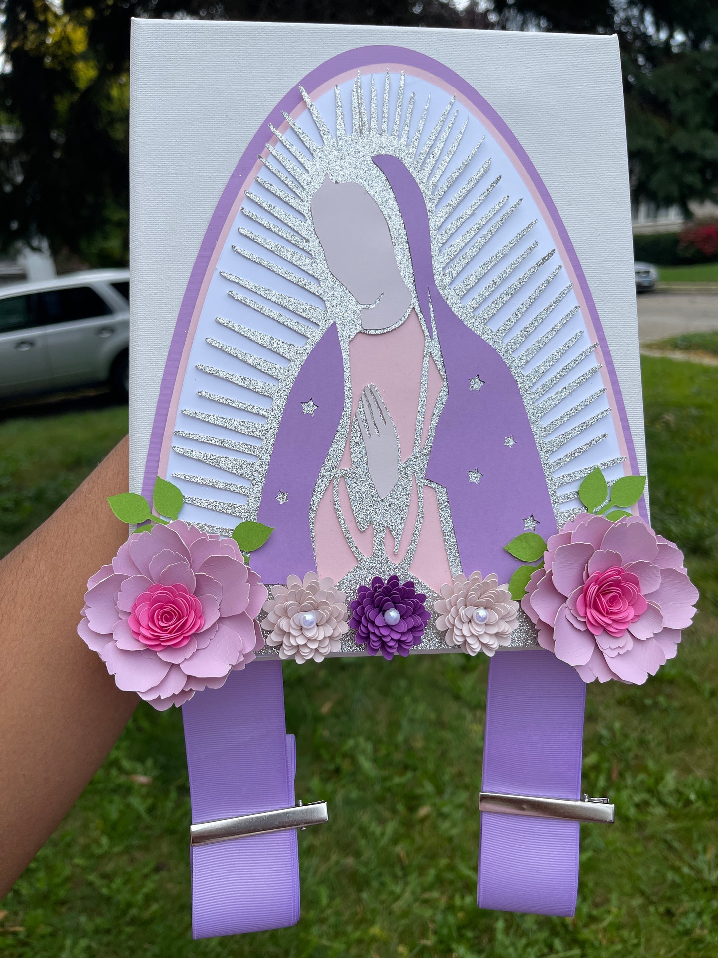 Virgencita (bow holder)