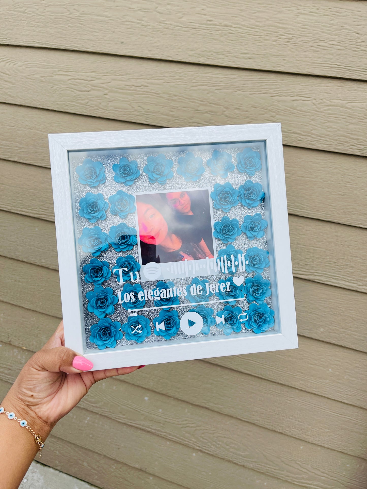 Picture shadowbox size 9x9