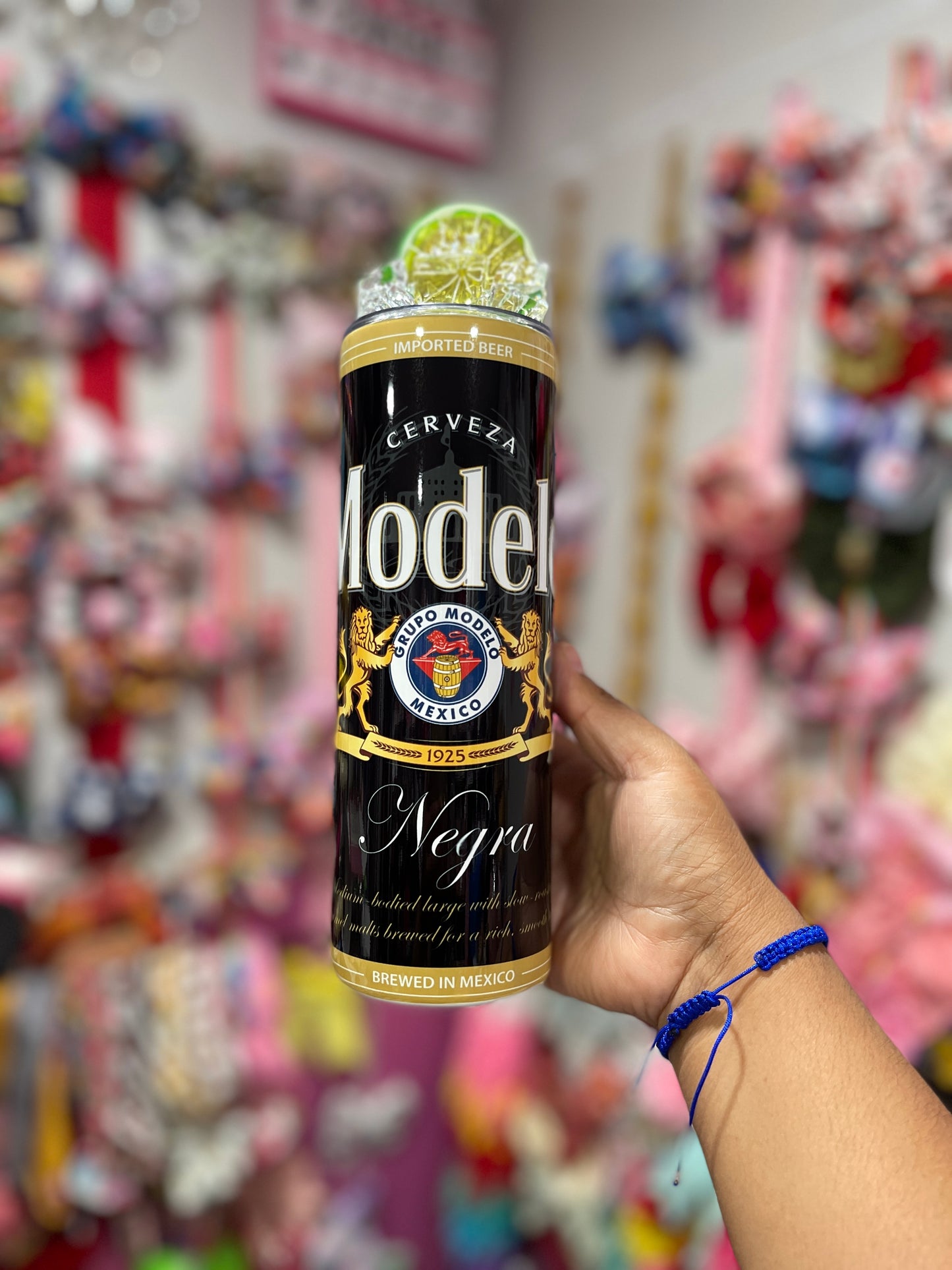Modelo {obscura}